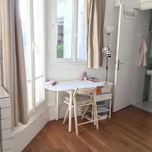 best-located-flat-in-saint-germain-des-pres.fr-paris.fr/