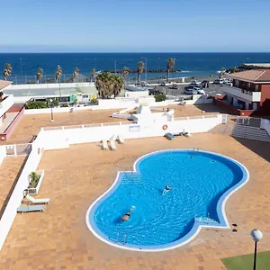home2book-sea-front-duplex-terrace-pool.in-canary-islands.com/
